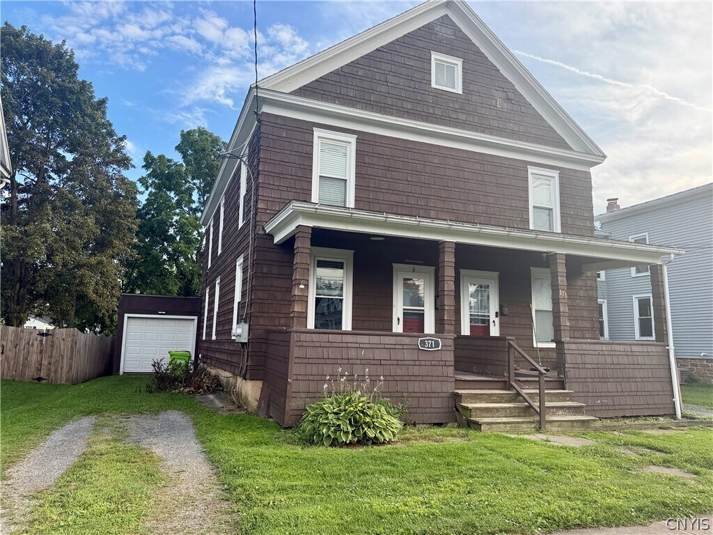 Photo - 371 Stone St