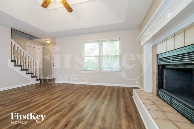 Photo - 1921 NE Red Oak Ln