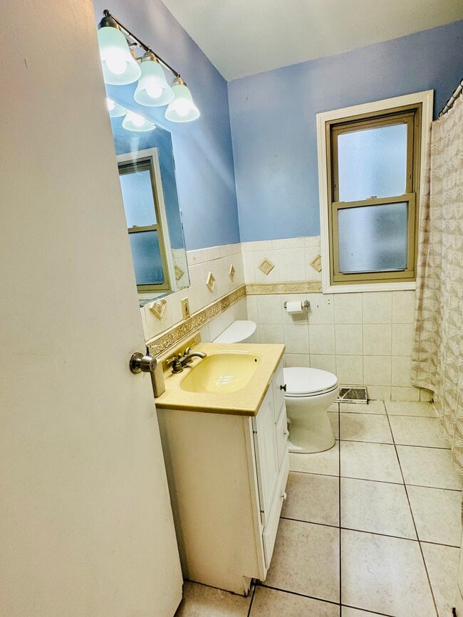 Photo - 4342 S Wells St