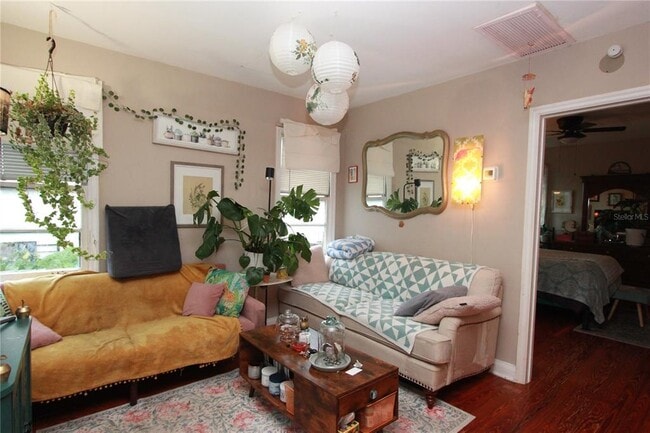 Photo - 419 E Gore St