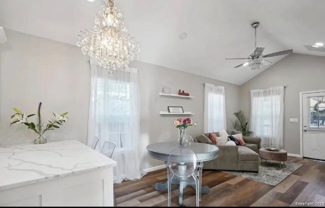 Photo - 1006 Center St Apartment Unit 1