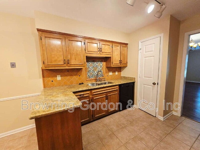 Photo - 833 General George Patton Dr