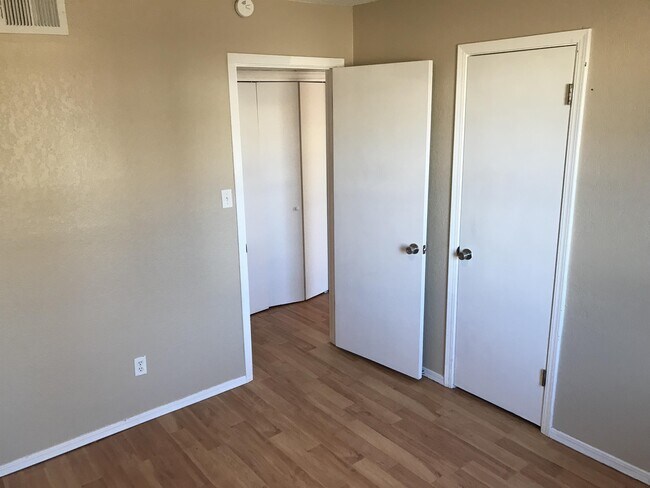 Photo - 520 W Highland St