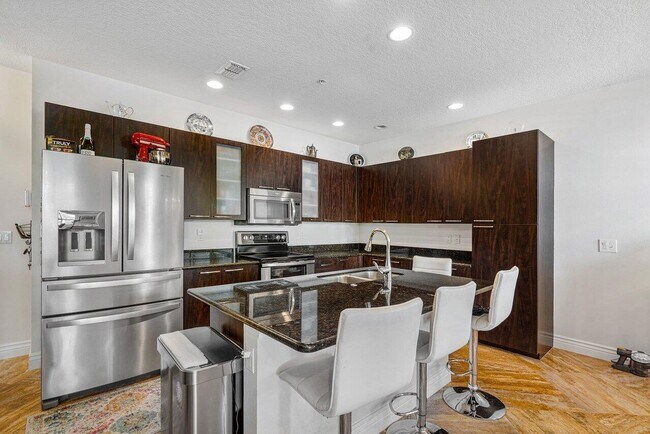 Photo - 4930 NW 15th Ave