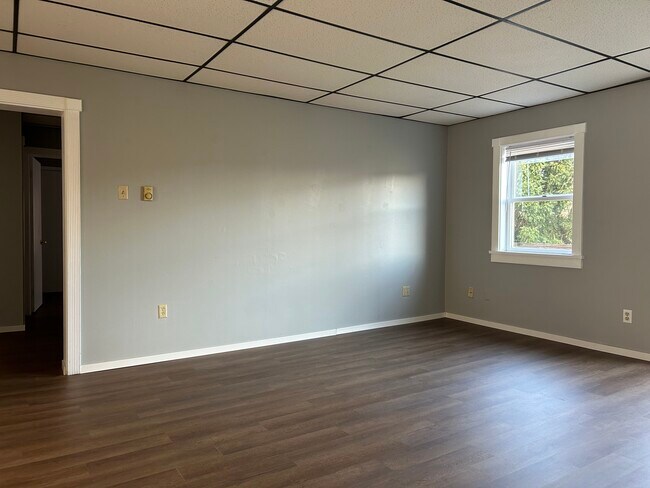 Photo - 211 E Water St