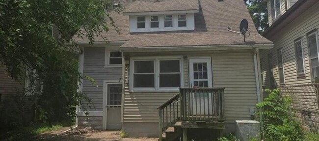 Photo - 800 S Greenlawn Ave