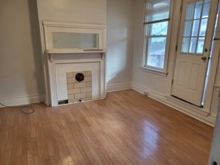 Bright, large rooms - 406 Grace St Unit 2nd Floor