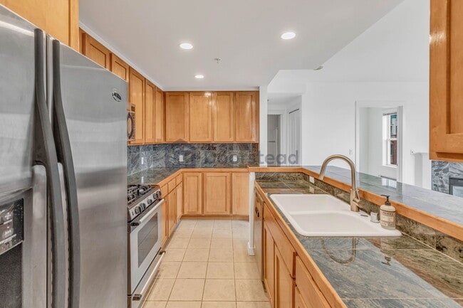 Photo - 2607 Western Ave Unidad Apt 654
