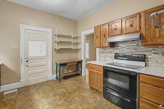 Photo - 417 Vattier St
