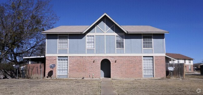 Building Photo - 4501 Westcliff Rd Rental