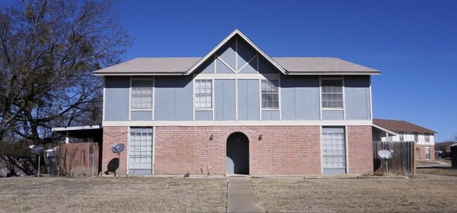 Building Photo - 4501 Westcliff Rd Rental