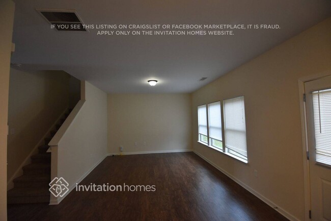 Photo - 2070 Stonebrook Dr
