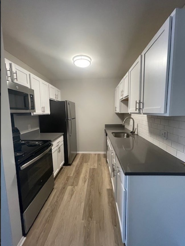 Photo - 333 Marshall Apartments