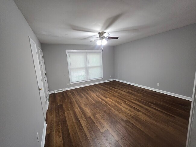 Photo - 841 Carrington Dr