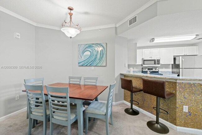 5060 Fairways Cir Unidad F101