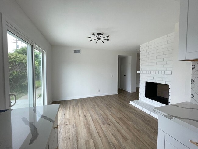 121 Huntington Pl