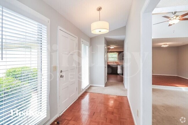 Building Photo - 4925 Olaughlin Ct SW Rental
