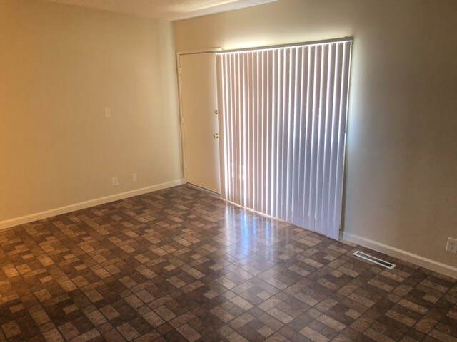 Photo - 1135-1139 N Mayfair Ave