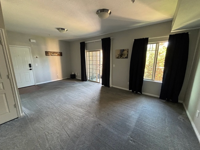 Photo - Modern 2 Bed 2 Bath Condo in the Heart of Downtown SLC!