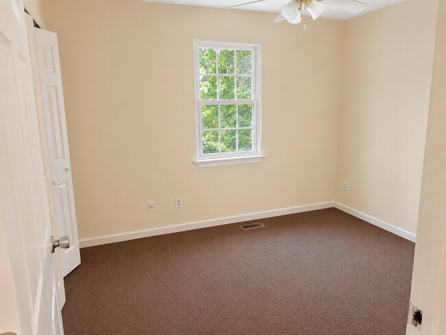Photo - 534 Hanson St
