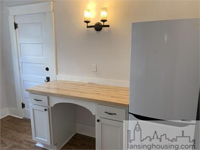 Photo - 318 E Hillsdale St Unidad 2