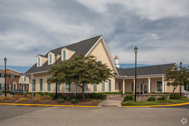 The Landing at Oyster Point - The Landing at Oyster Point Apartments