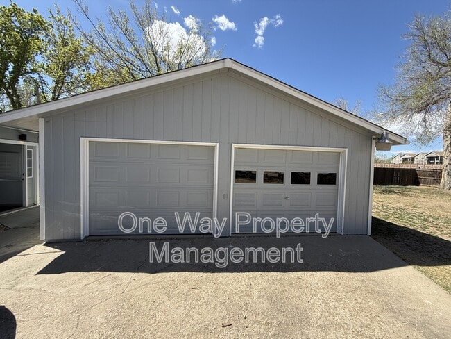 Photo - 310 Chimney Park Dr