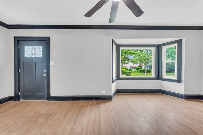 Photo - 3186 E 137th St