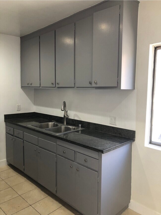 11710 Otsego St Unit 7