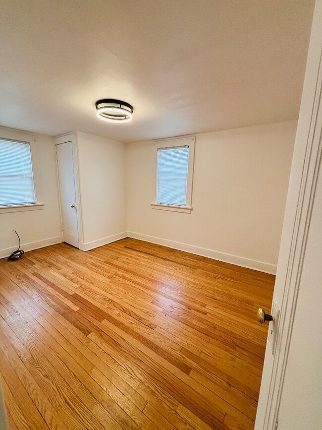 Photo - 7126 W Congress St