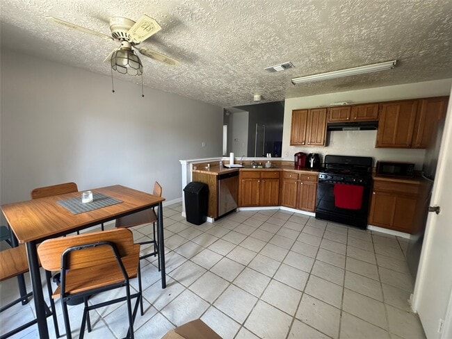 Photo - 2323 Spring Dusk Dr