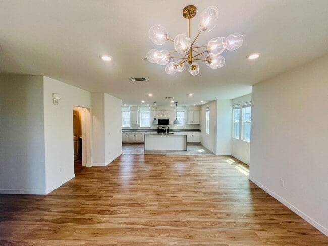 Photo - Vibrant 3 BED + 2.5 BA Milpitas Townhouse. Stainless Steel Appliances. Great Location.