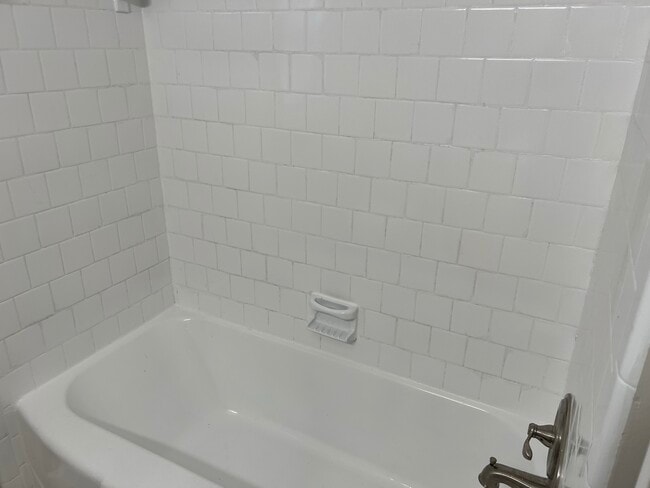 40 N. Summit Avenue