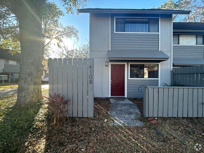 Building Photo - 4108 NW 43rd Terrace Rental