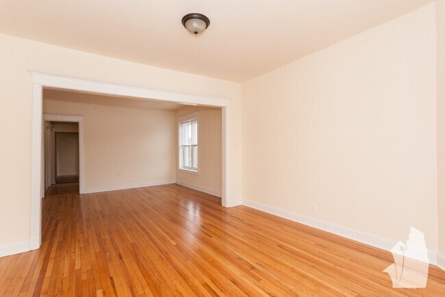 1524 N Kedzie Ave Unit 1524-2