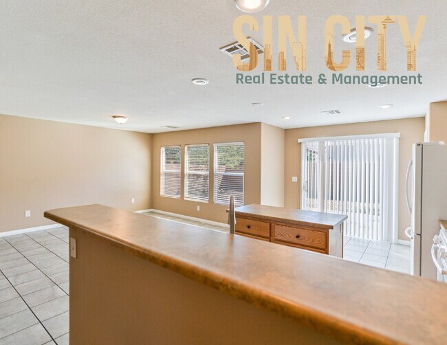Spacious 4-Bedroom Oasis with 3.5 Baths in North Las Vegas – 2472 Sq. Ft. of Comfort!