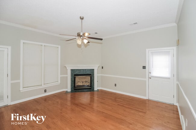 Photo - 719 Gable Ln