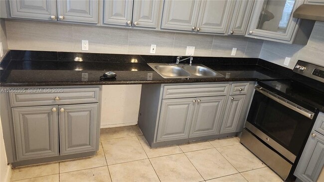 Photo - 14084 NE 2nd Ave Unit 14084
