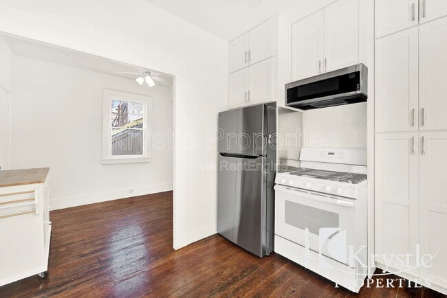 Building Photo - 520 Indian Aly