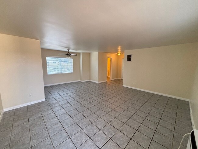 Photo - 11751 Hart St Unidad 06