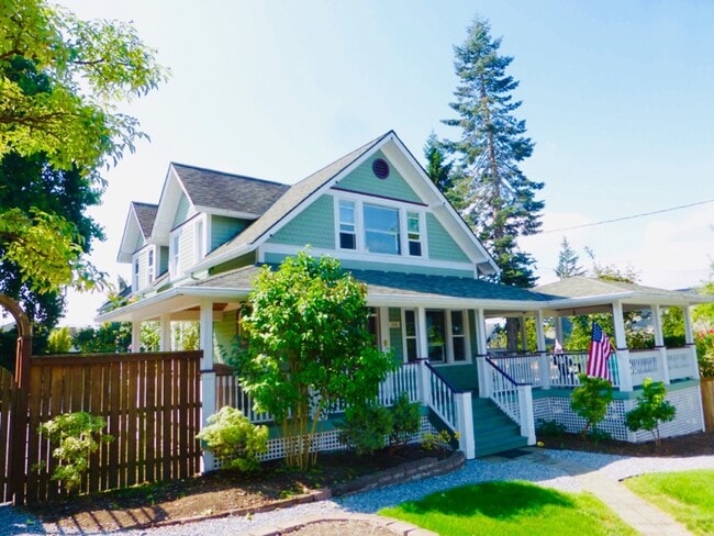 Photo - 324 E Highland Ave