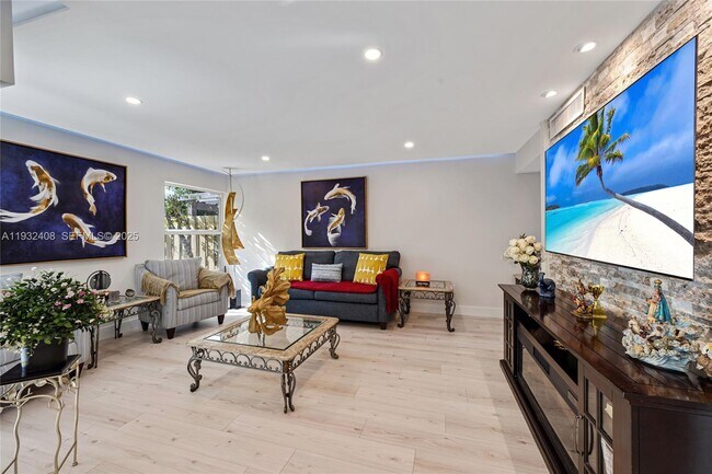 Photo - 10310 NW 5th Terrace Unit 4-26