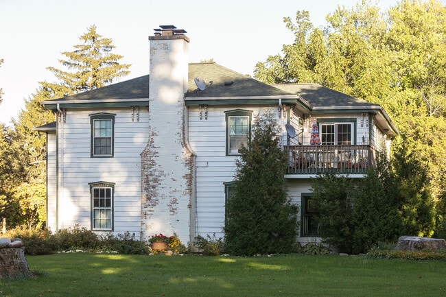 W379N5686 N Lake Rd