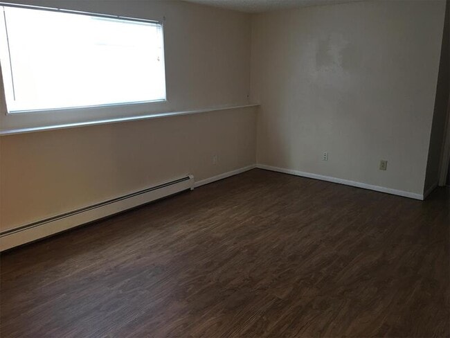 Photo - 6850 Western Pl