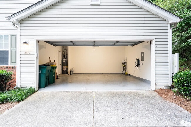 Photo - Room in House on Harmony Ct