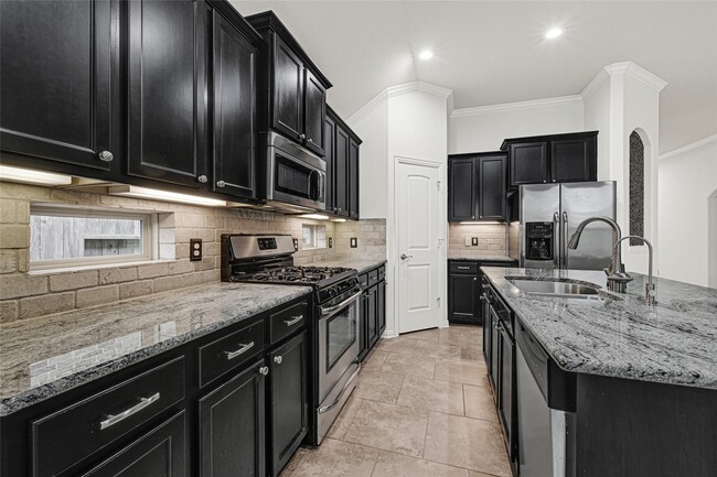 Photo - 20731 Blue Flagstone Ln