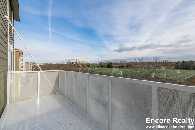 Photo - 77 New St Unit 123