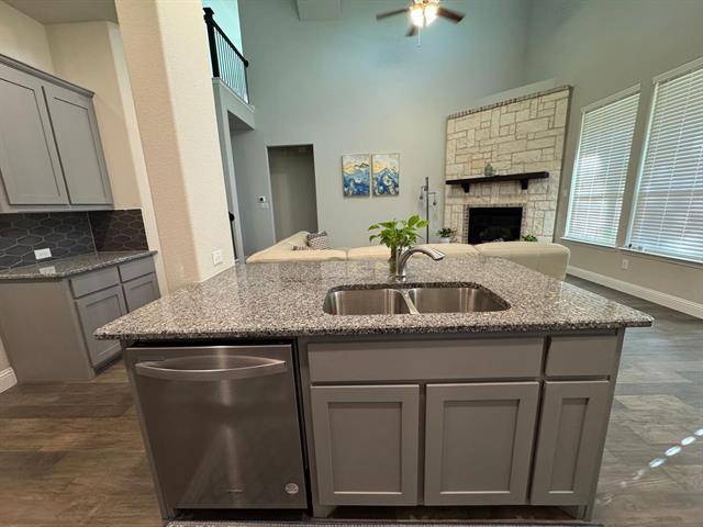 Photo - 1204 Sundrop Dr