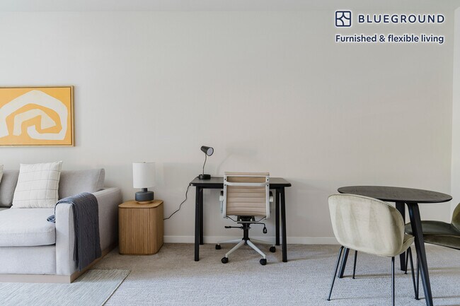 Photo - 550 Moreland Way Unidad FL2-ID1772