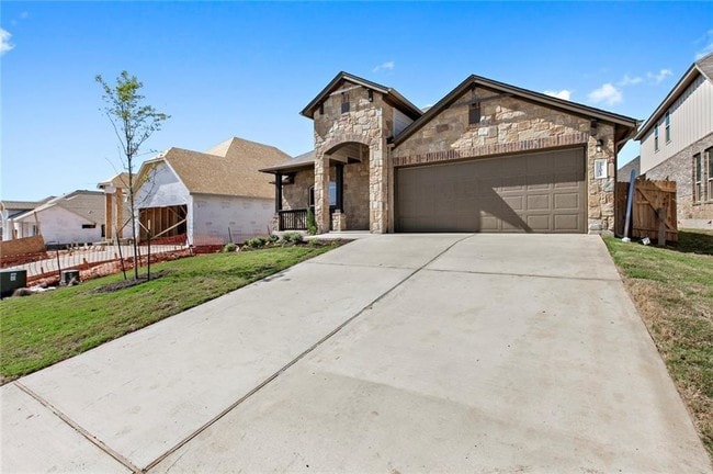 Photo - 1101 Goldilocks Ln
